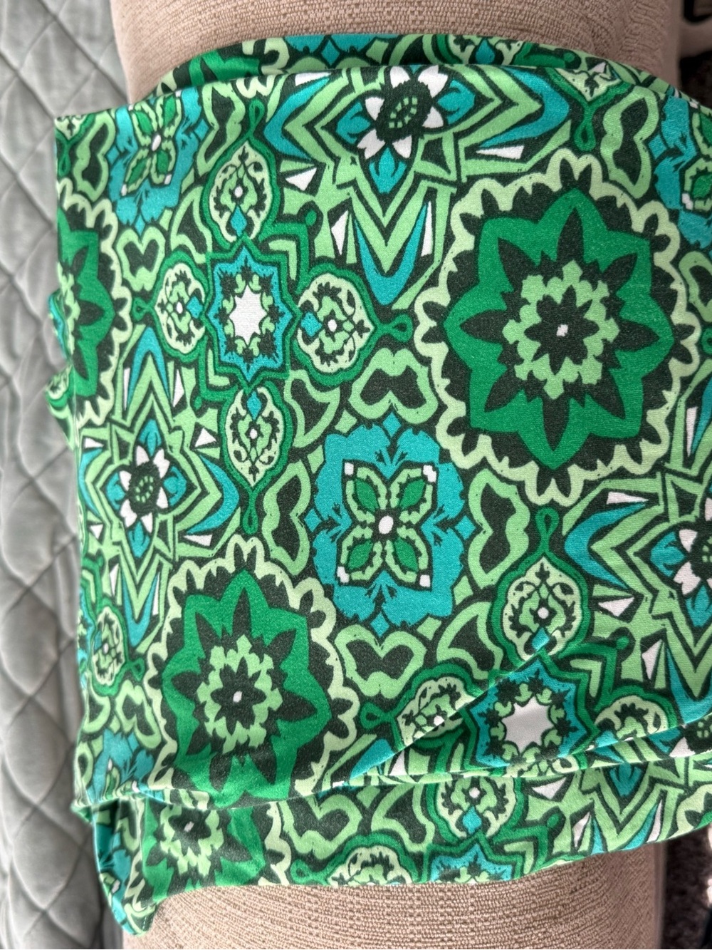 LuLaRoe Green Geometric Floral Print Leggings